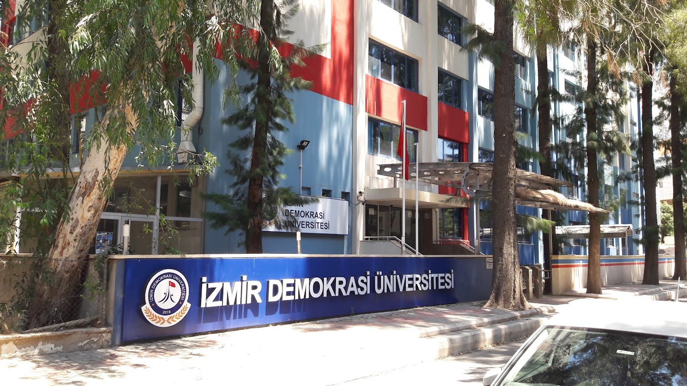 izmir demokrasi universitesi find and study 4 - L'Université de la démocratie d'Izmir