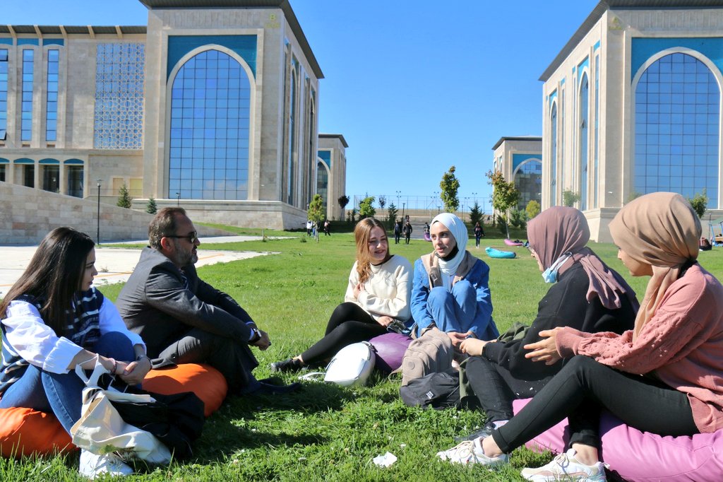 ankarayildirim universitesi find and study 3 - L'université Yildirim Beyazit d'Ankara