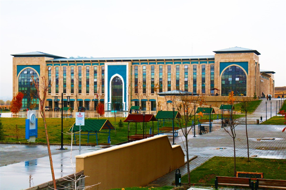 ankarayildirim universitesi find and study 4 - L'université Yildirim Beyazit d'Ankara