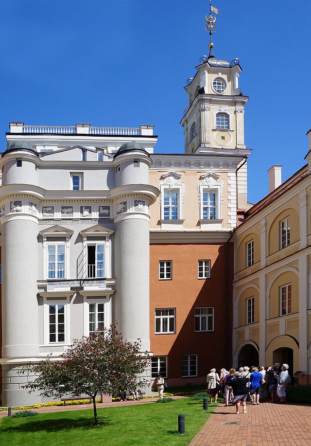Vilnius University Find and Study 5 - Вильнюсский университет